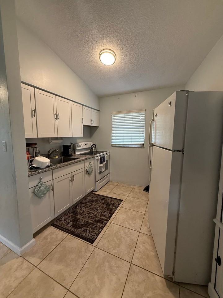 1949 Forked Creek Dr - Photo 7 of 17