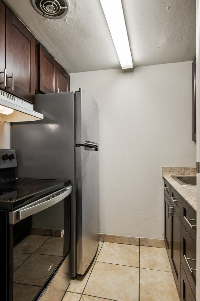 Ash Creek Apartments - Photo 4 of 10