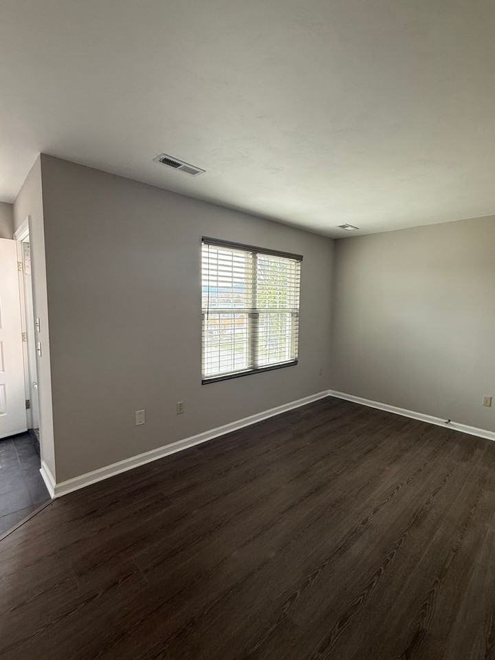 5015 5015 Pollyhill Lane - 5017 Pollyhill Lane - Photo 5 of 18