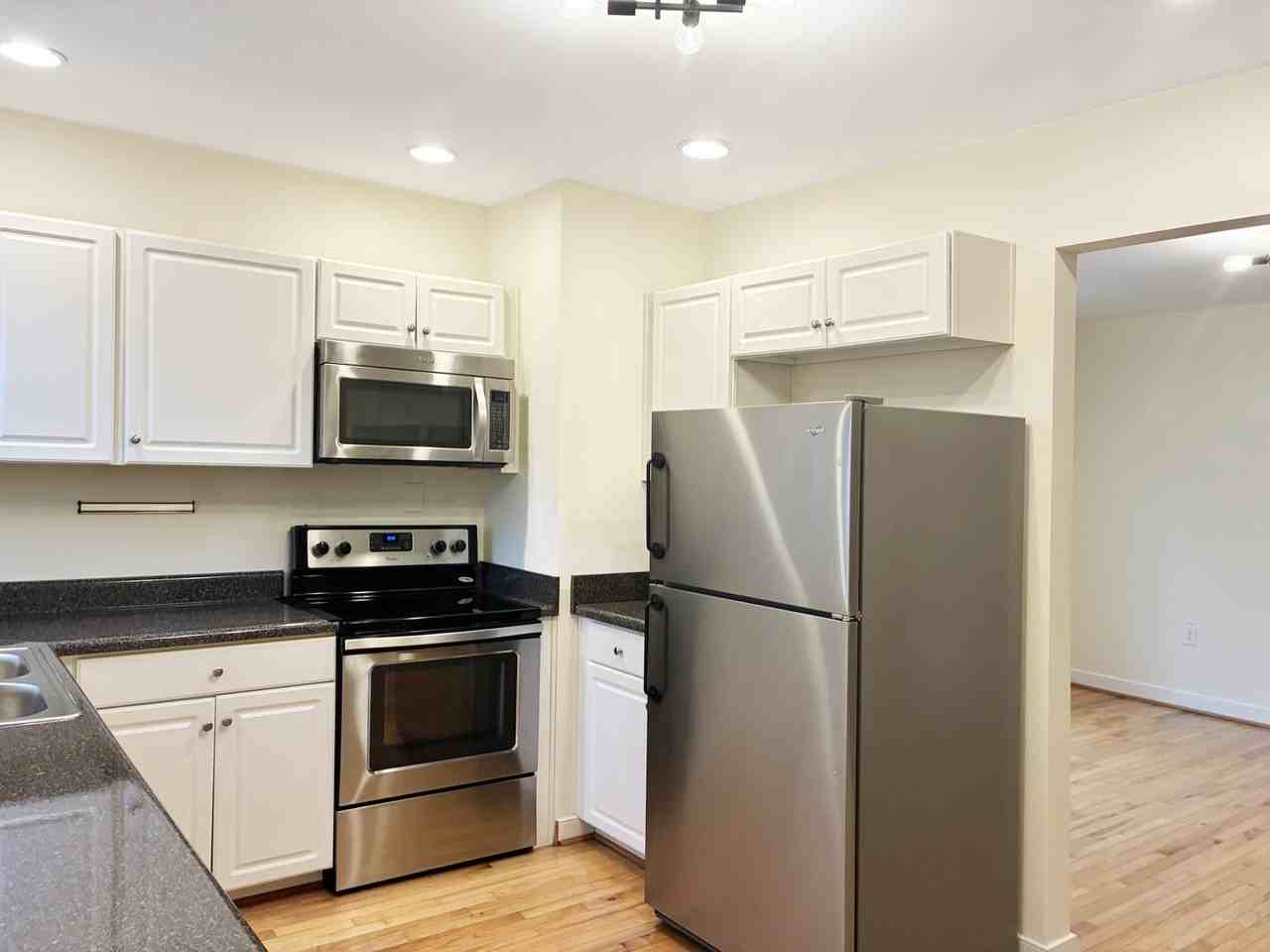 2003 Cedar St - Photo 7 of 19