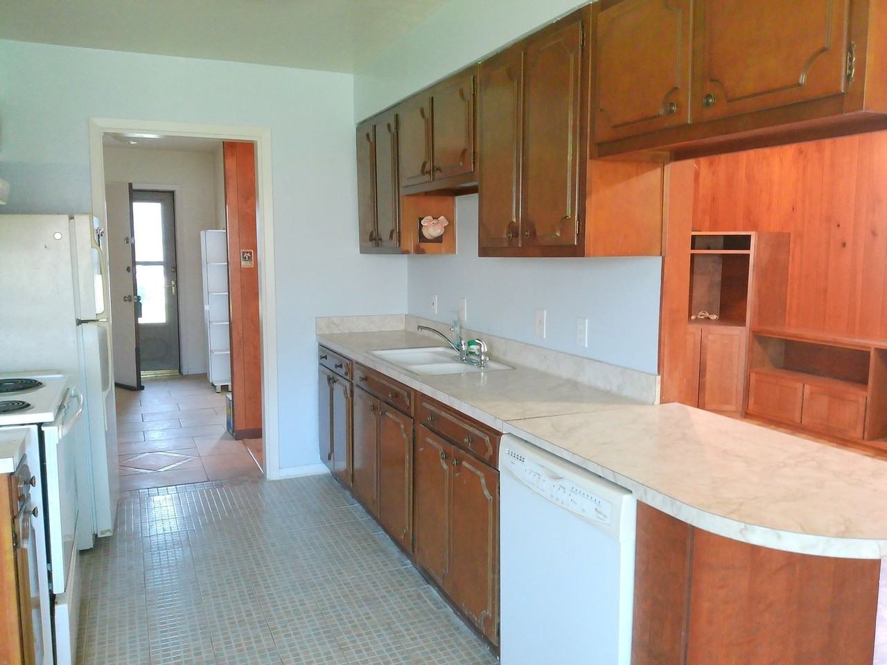 1314 E Cherrystone Dr - Photo 3 of 16