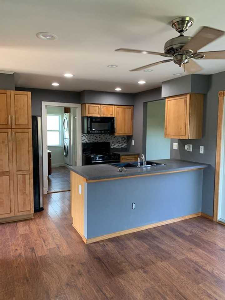 320 Bush St - Photo 3 of 17