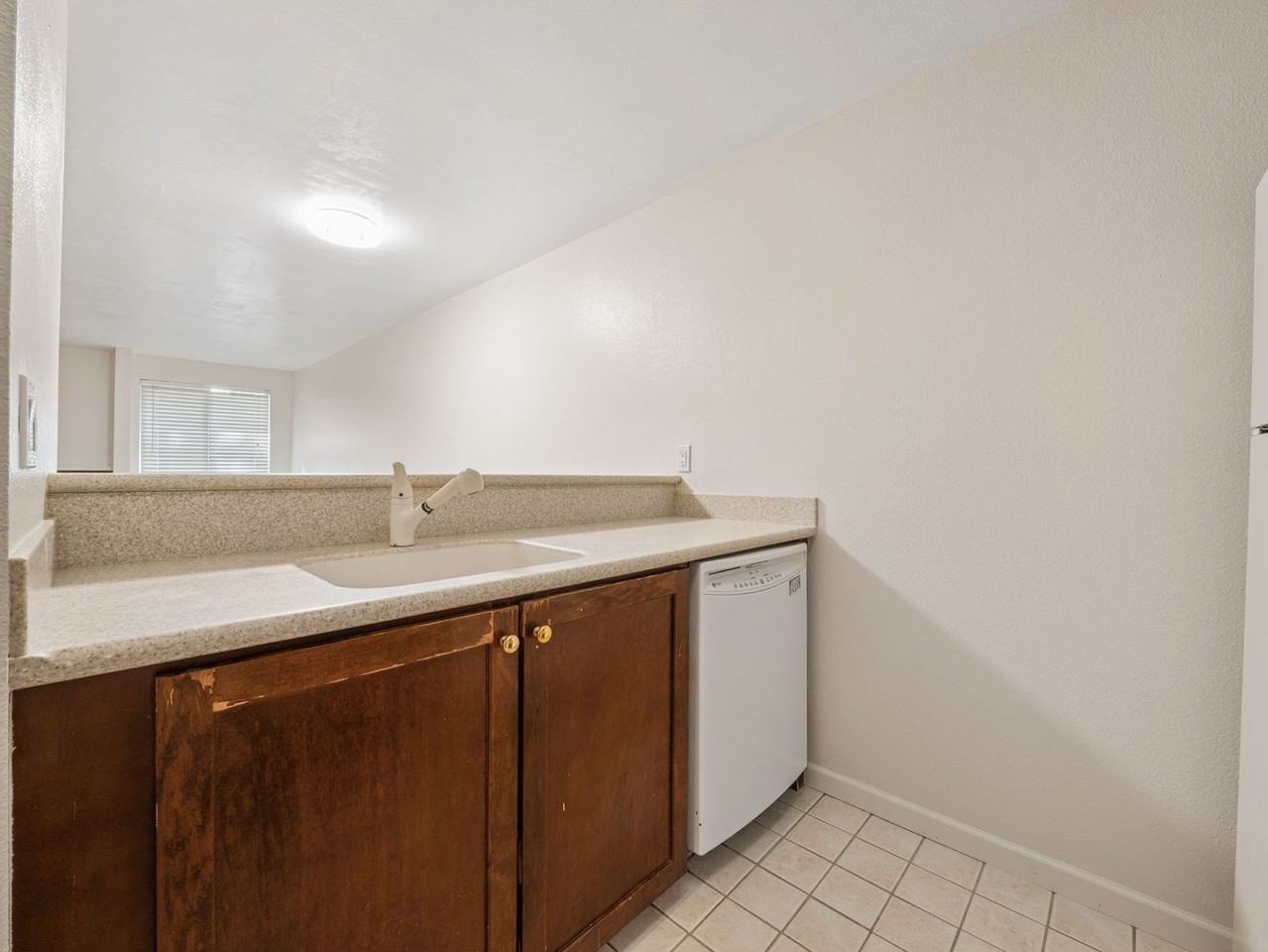 532 32nd Ave S - Photo 7 of 21