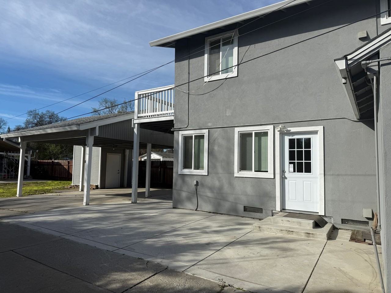 132 Clover St - Photo 2 of 32