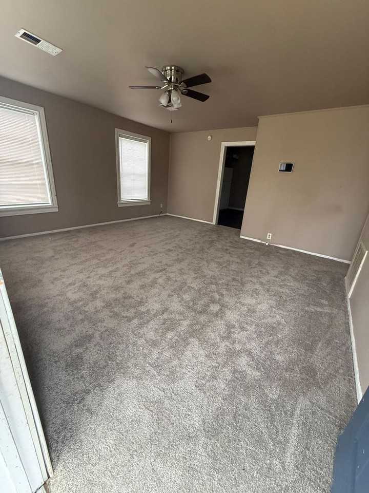 6416 32nd St - Photo 6 of 7