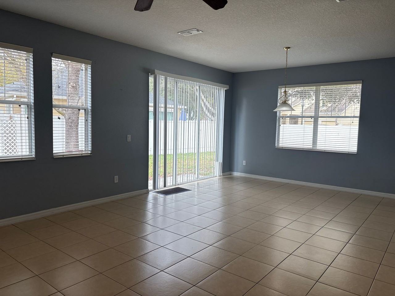 8808 Abbey Leaf Ln - Photo 7 of 20