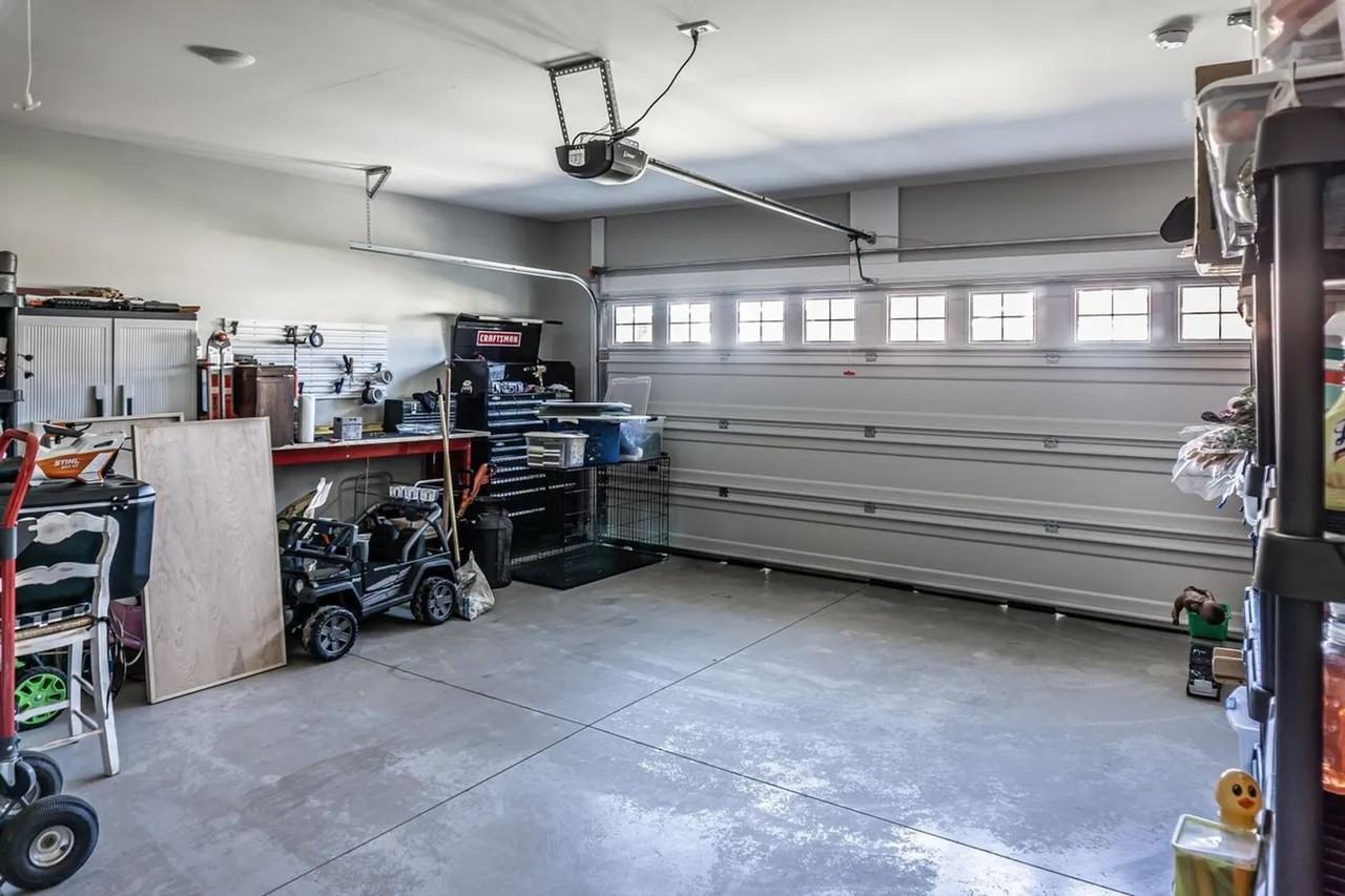 515 Villa Ln - Photo 5 of 19