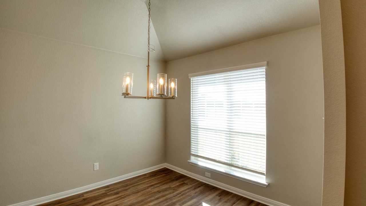 2221 Terrilyn Ct - Photo 6 of 23