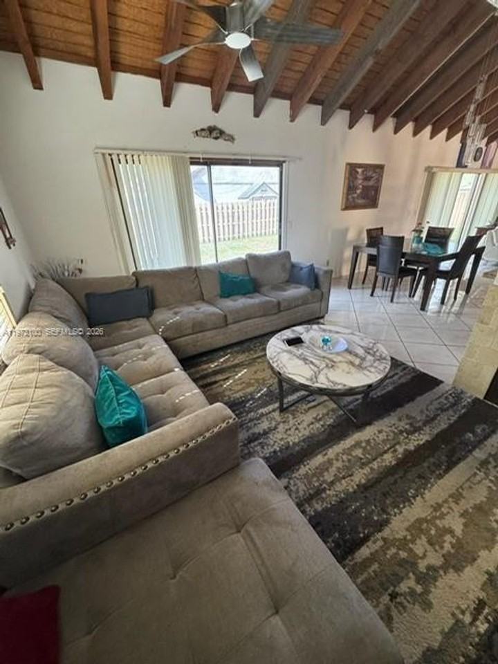 2560 Azalea Ave - Photo 5 of 23