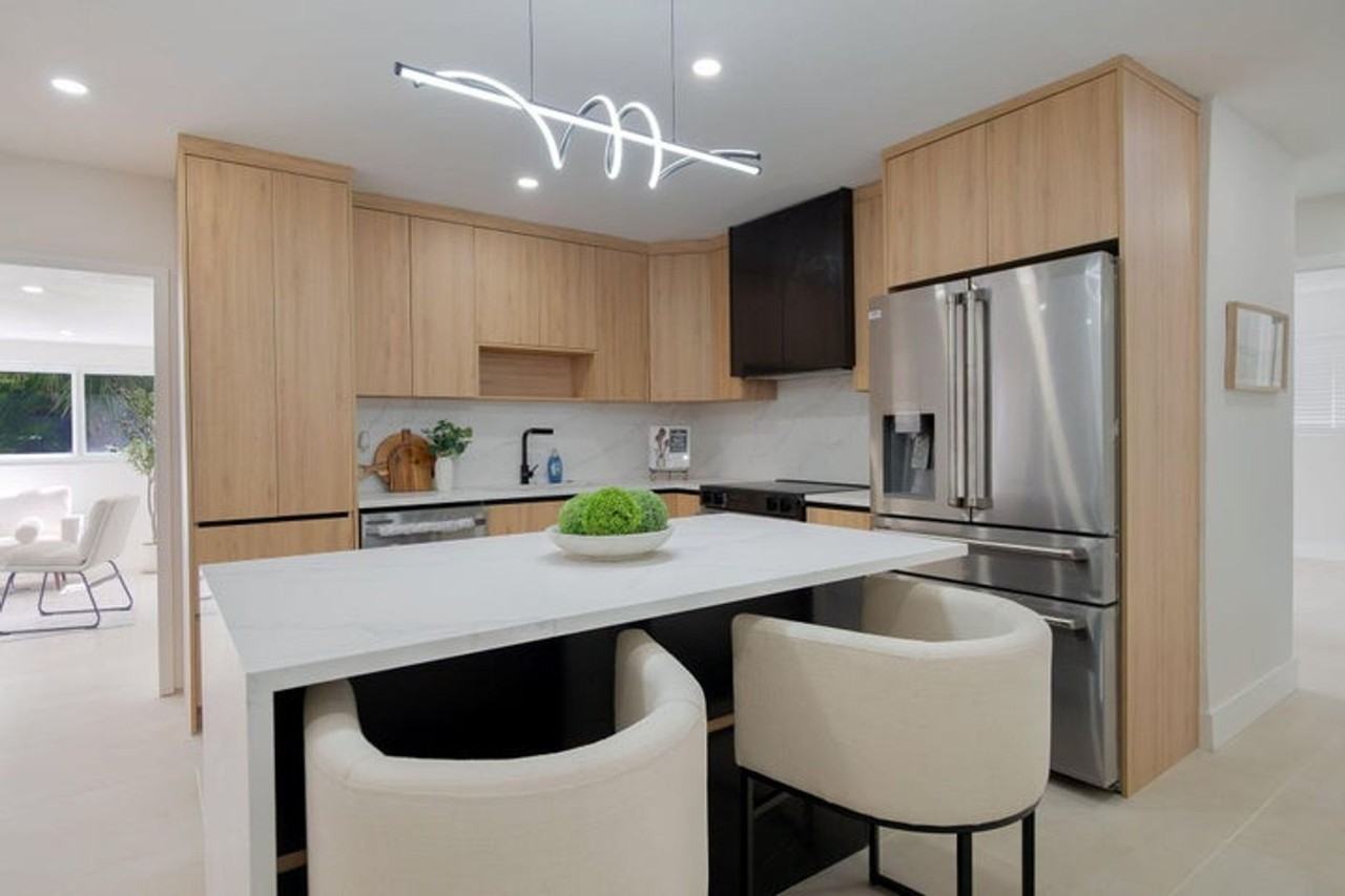 4330 Ne 13th Ave - Photo 3 of 17