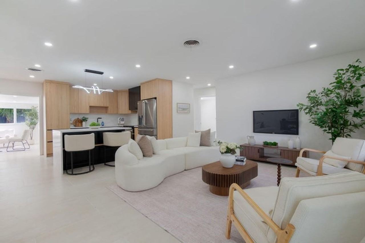 4330 Ne 13th Ave - Photo 6 of 17