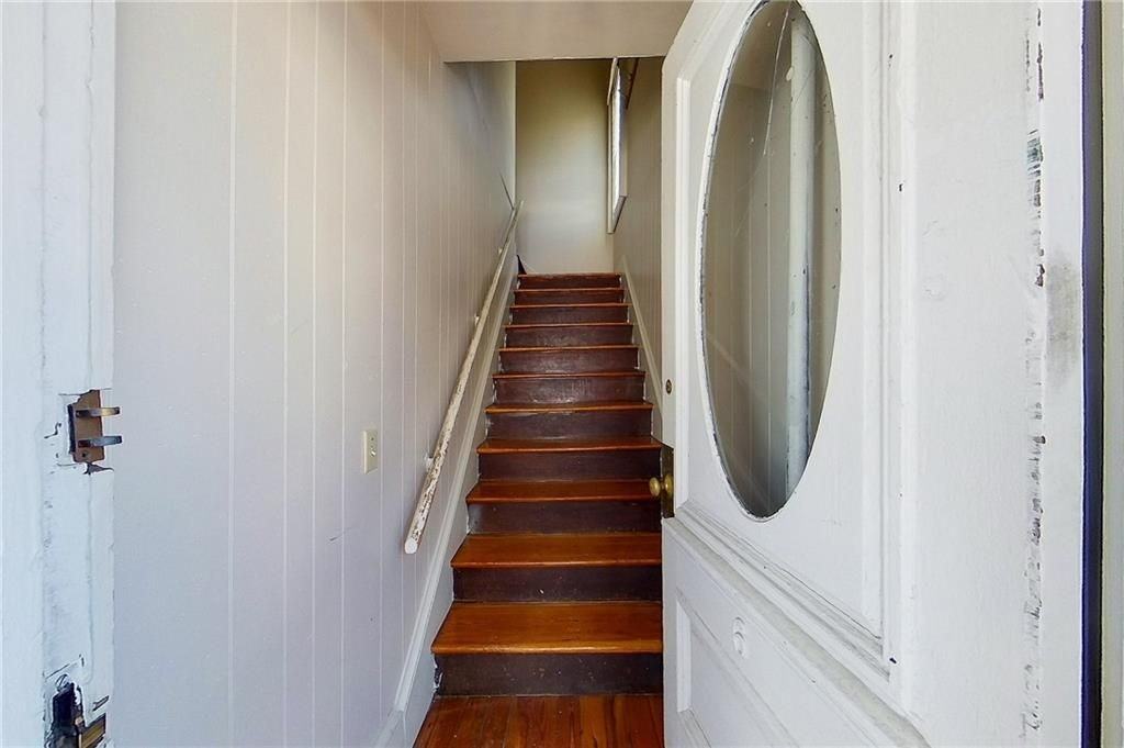 6 Russell Ave - Photo 2 of 21