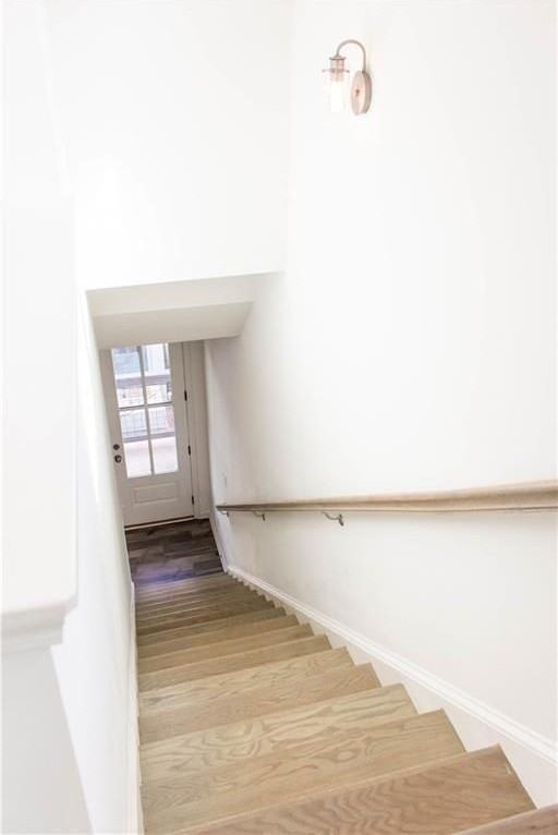 728 Perch Pl - Photo 2 of 20