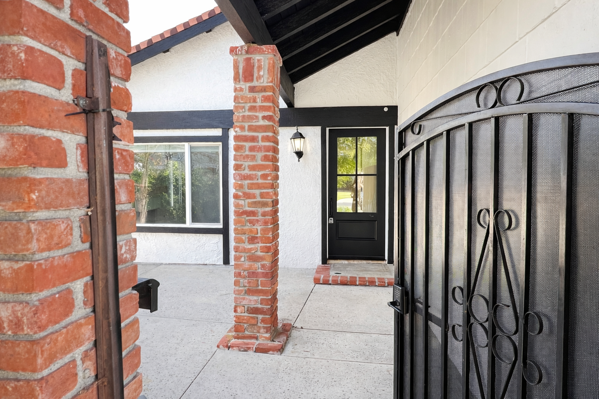 25444 Vía Pacifica - Photo 2 of 21