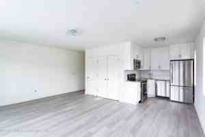 featured image of 297 Cromwell Ave ##1