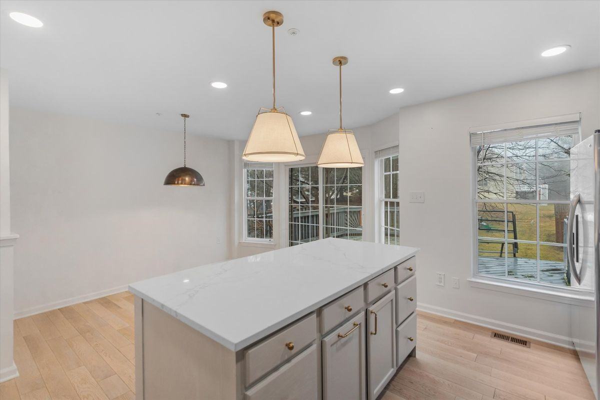 6105 Starburn Path - Photo 4 of 25