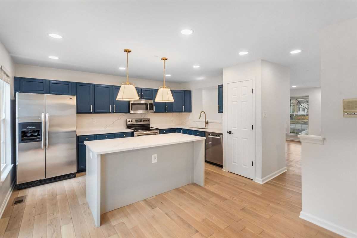 6105 Starburn Path - Photo 5 of 25