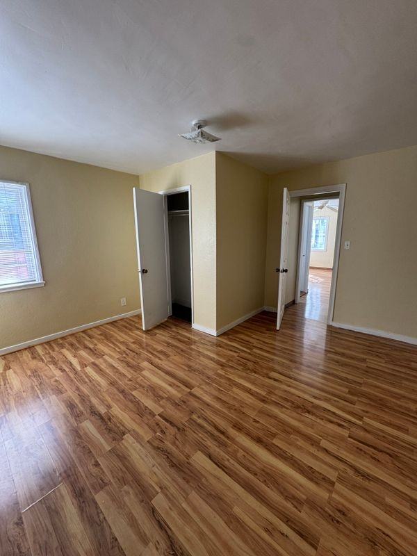 3913 W 118th St - Photo 3 of 8