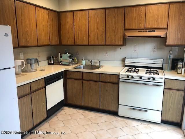 35 Ledyard Pl - Photo 4 of 9