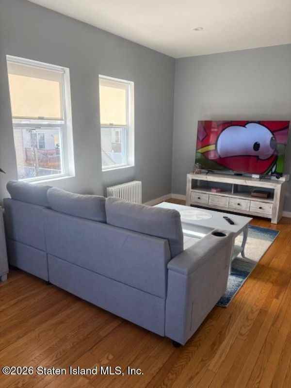 290 Lamport Blvd - Photo 2 of 11