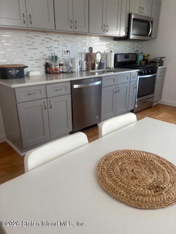 290 Lamport Blvd - Photo 5 of 11