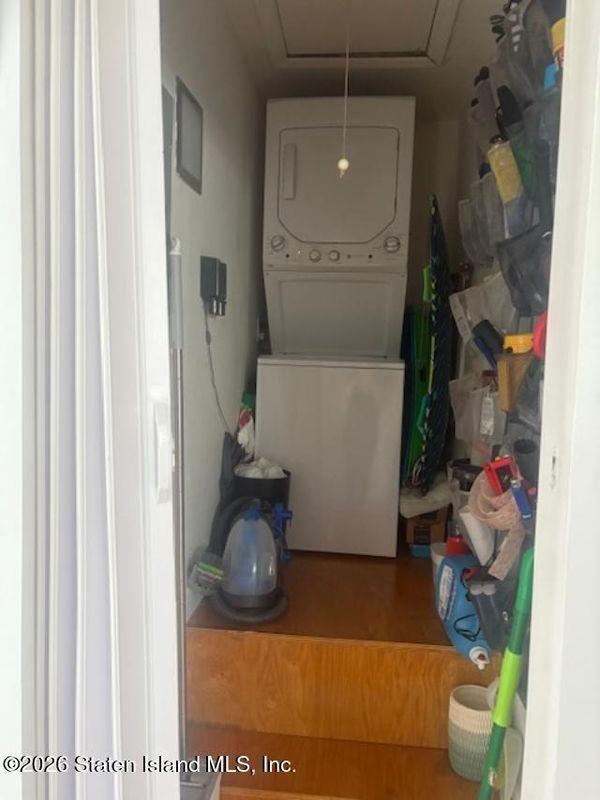 290 Lamport Blvd - Photo 6 of 11