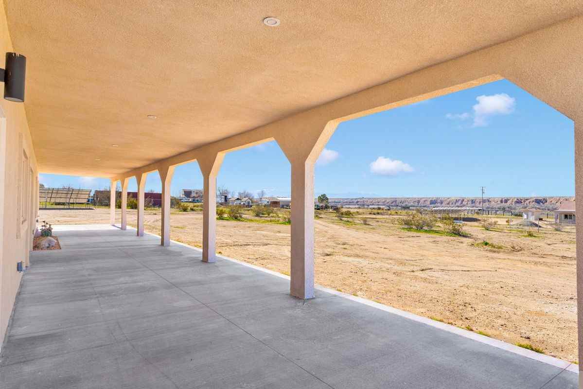 24548 Ledbury Rd - Photo 3 of 19