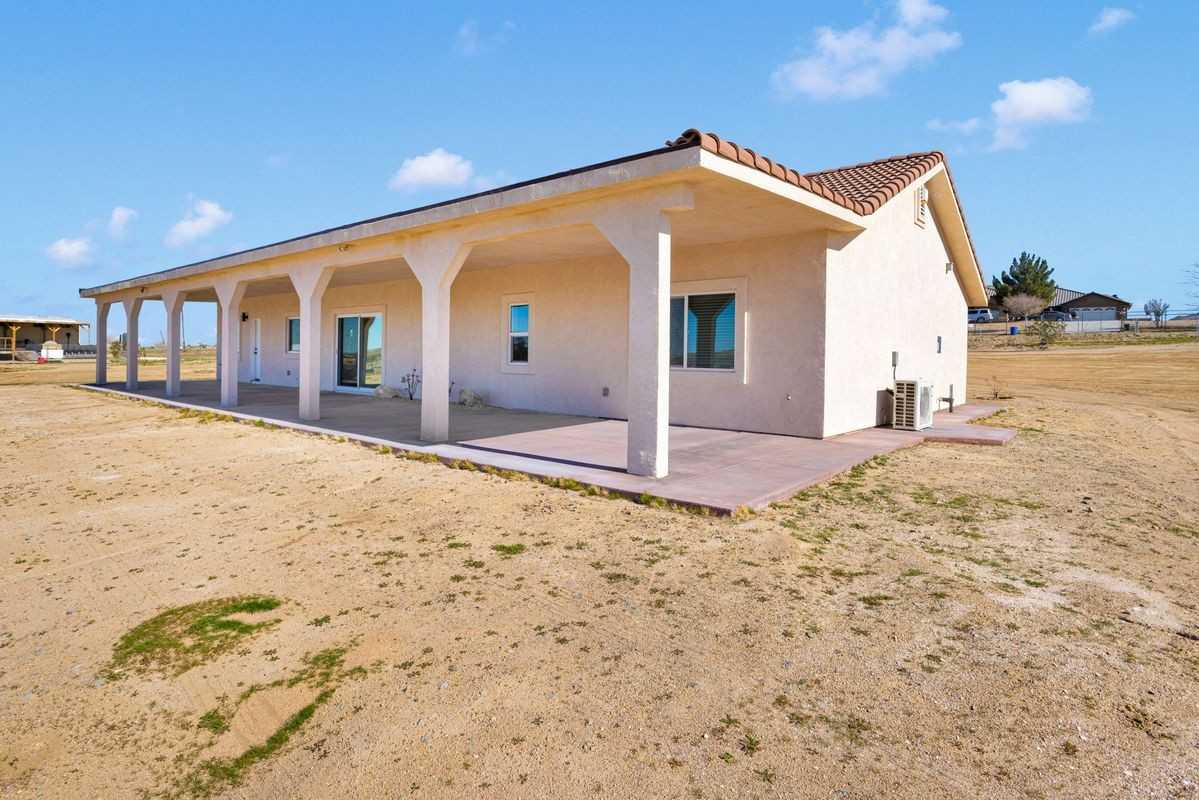 24548 Ledbury Rd - Photo 7 of 19