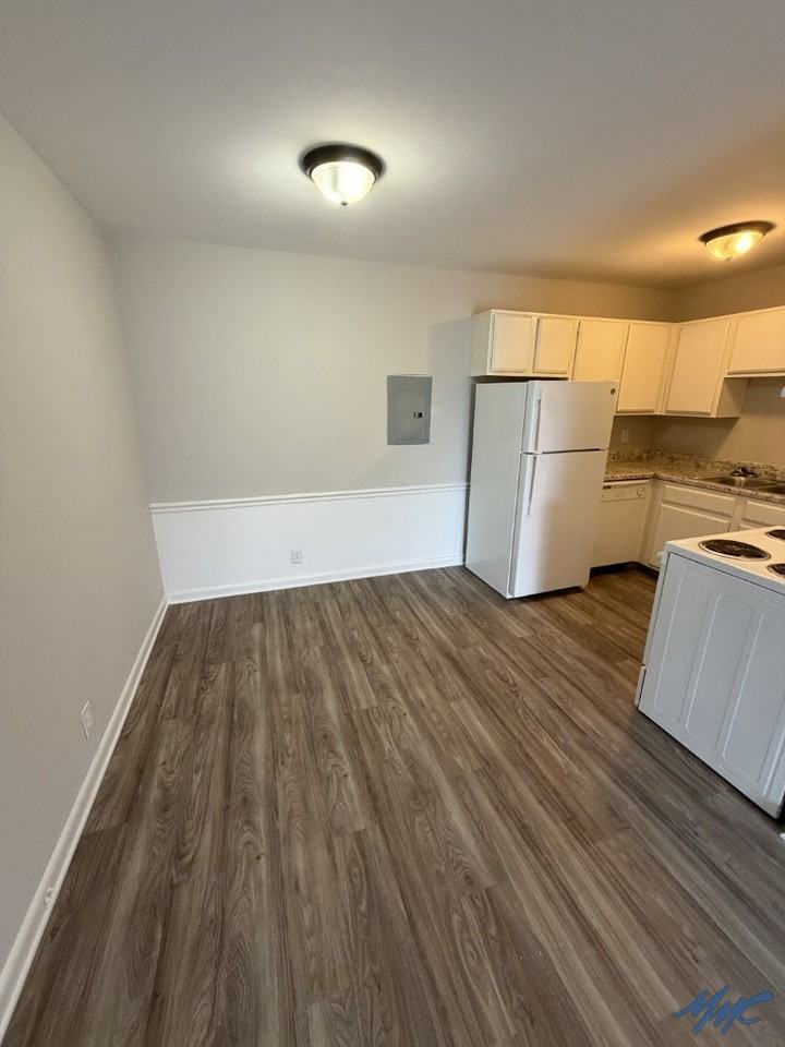 1418 E Main St #D46 - Photo 3 of 11