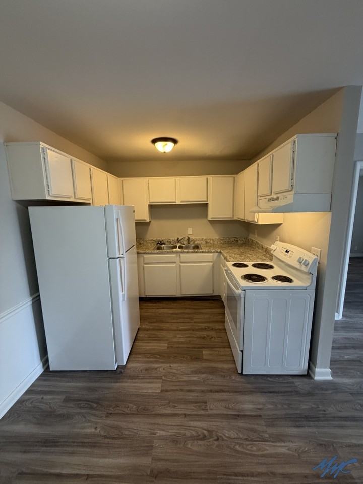 1418 E Main St #D46 - Photo 4 of 11