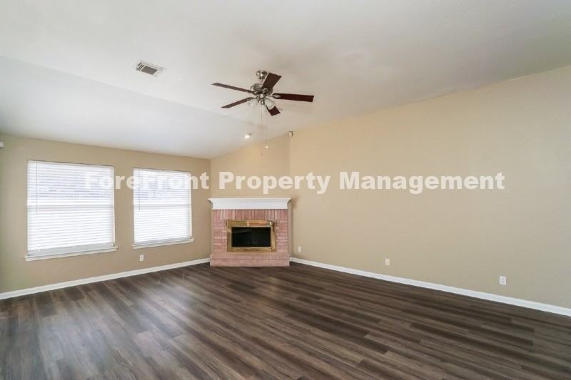 229 Rio Vista Dr - Photo 5 of 21