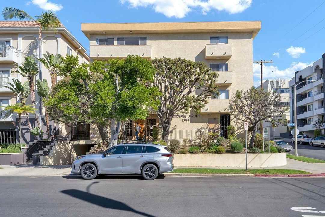 1394 Midvale Avenue, - Photo 2 of 50