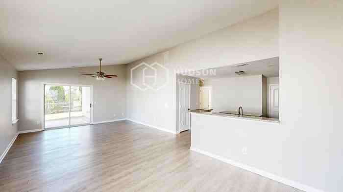 530 Pullman St Sw - Photo 5 of 23