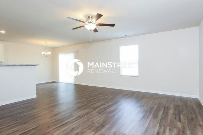 303 Armistead Ct - Photo 3 of 17