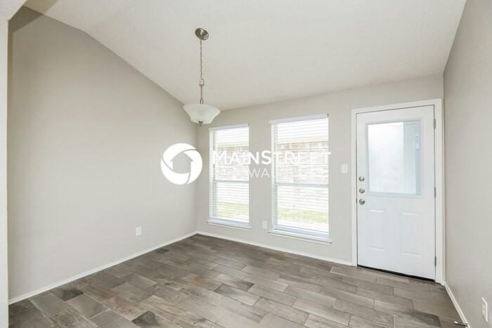 5906 Cohoke Dr - Photo 5 of 16