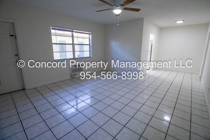 2537 Lincoln St #7 - Photo 4 of 12