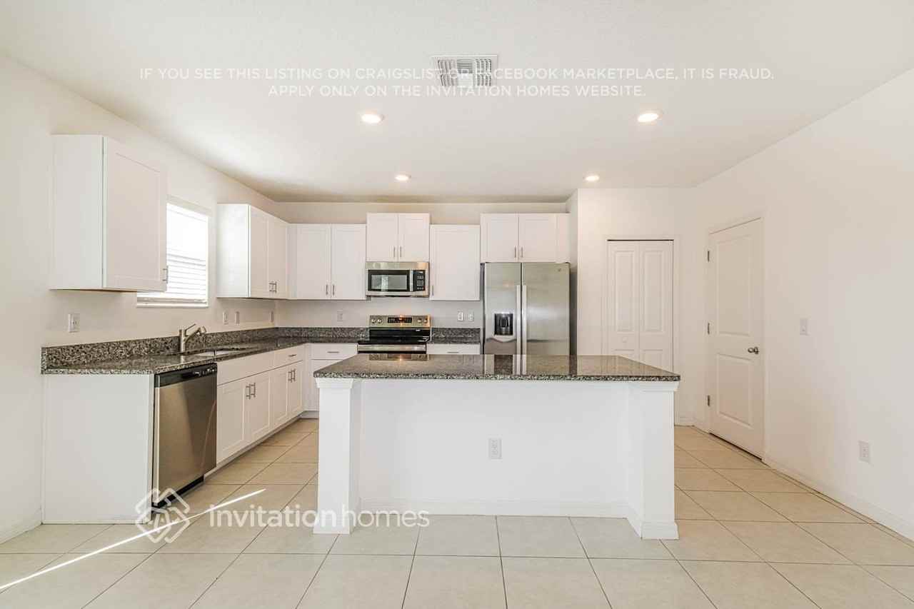 11551 Lavender Loop - Photo 7 of 18