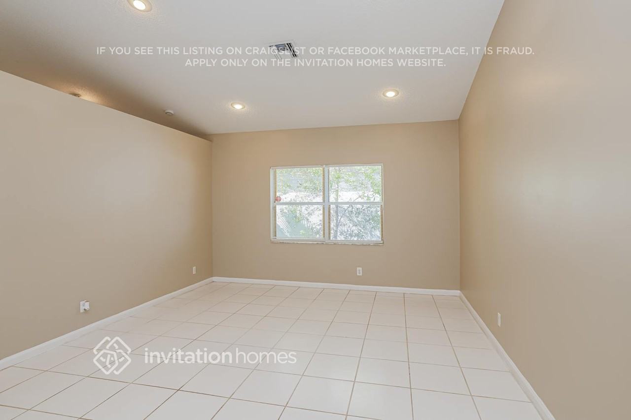 12451 Pleasant Green Way - Photo 4 of 17