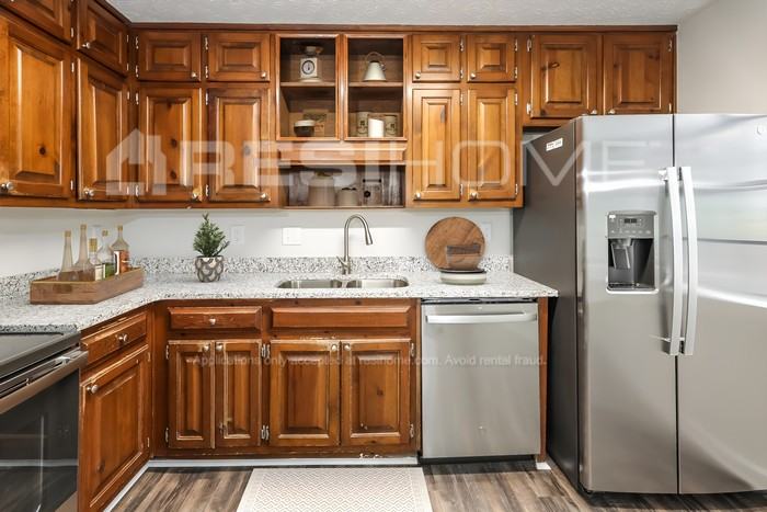 270 Winona Dr - Photo 2 of 16