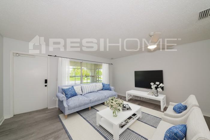 6242 Morning Ave - Photo 5 of 19