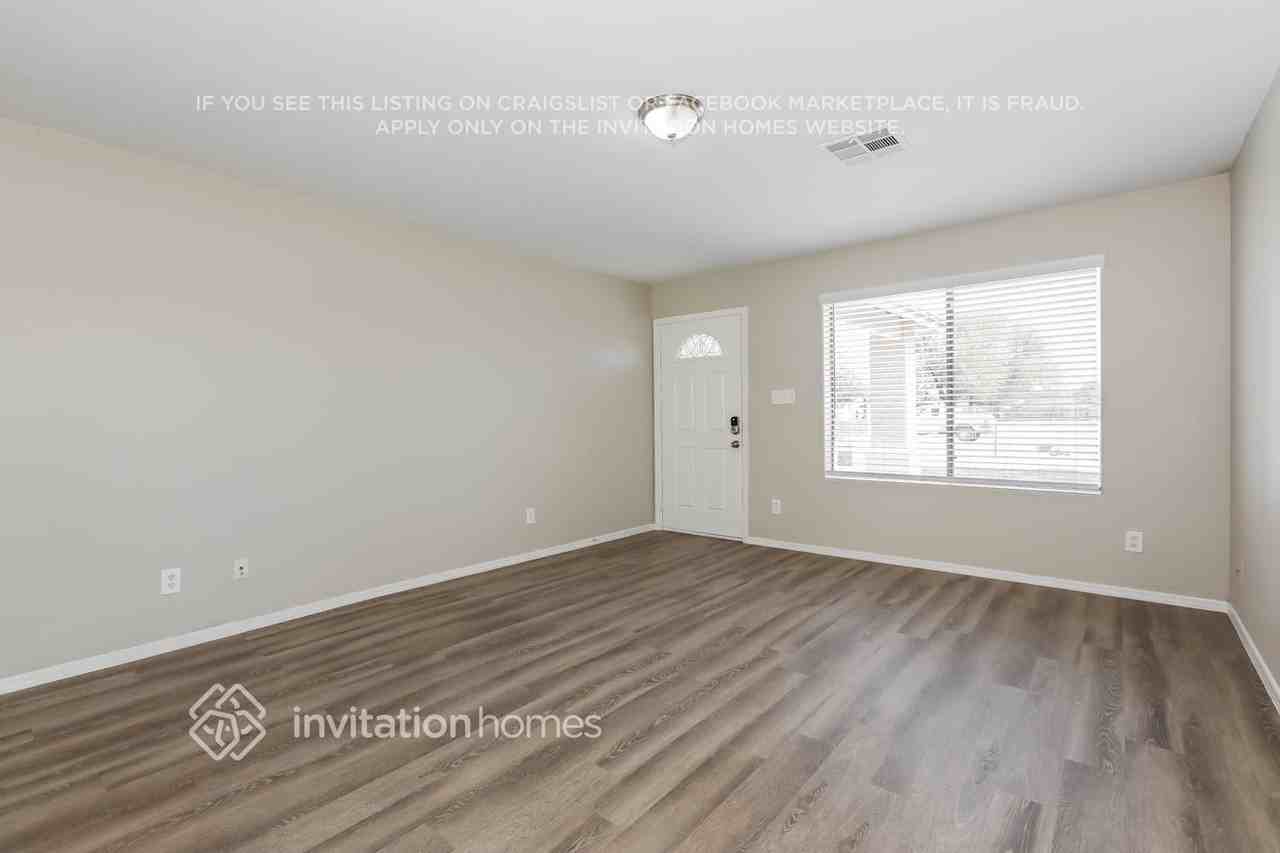 250 S Dakota St - Photo 4 of 18