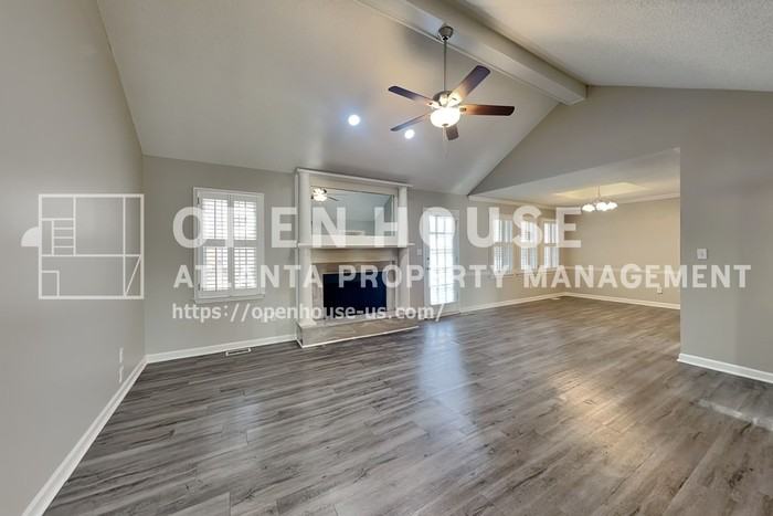 629 Driftwood Dr - Photo 4 of 21