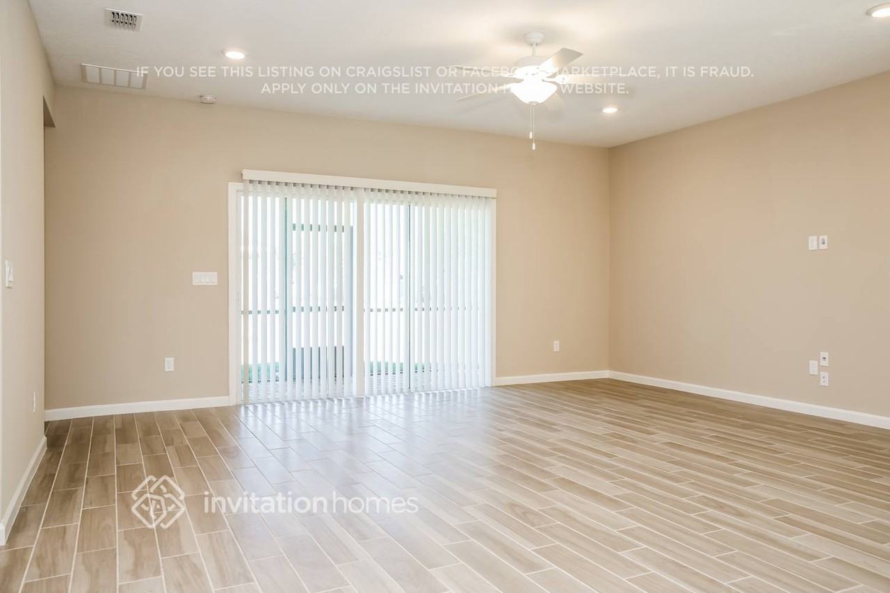 6745 Tidal Creek Ln - Photo 4 of 17