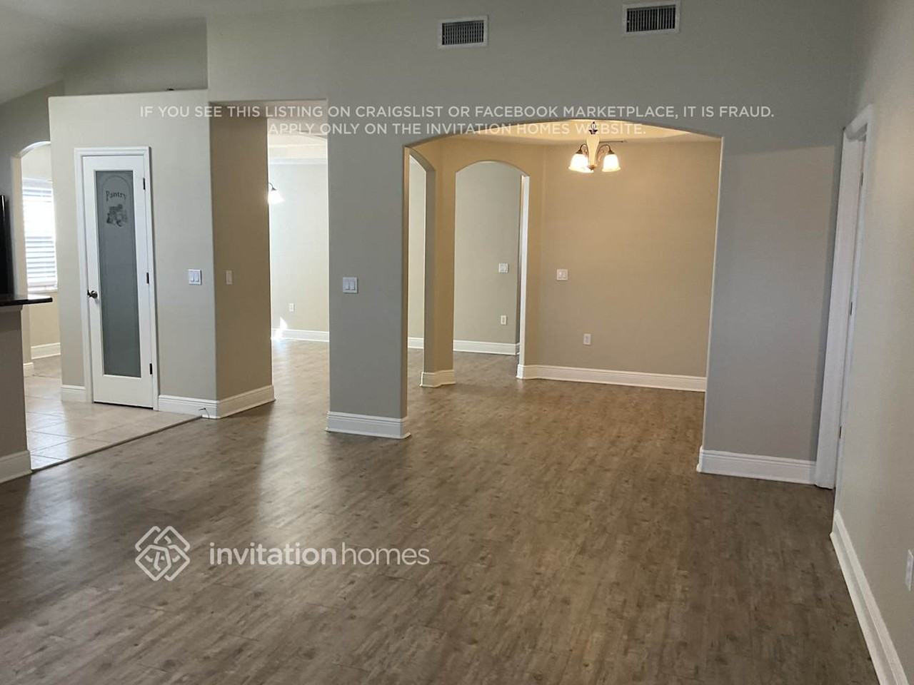 2141 Bridgeport Cir - Photo 2 of 12