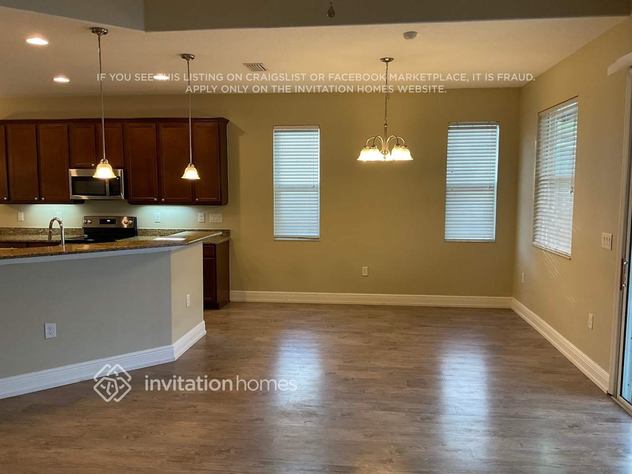 2141 Bridgeport Cir - Photo 5 of 12