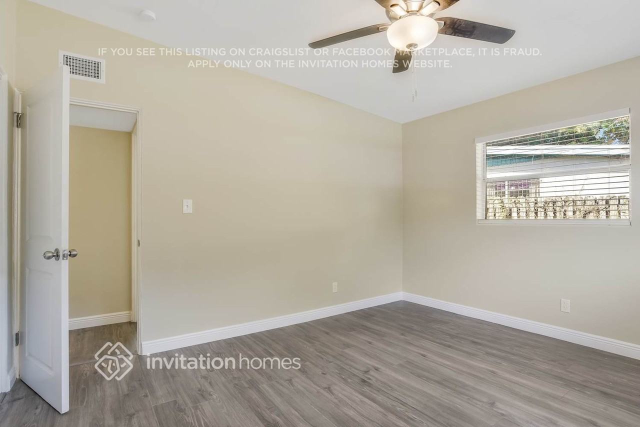 5218 Grandview Dr - Photo 6 of 13