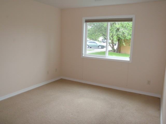 2342 Burlington Ave #7 - Photo 4 of 19