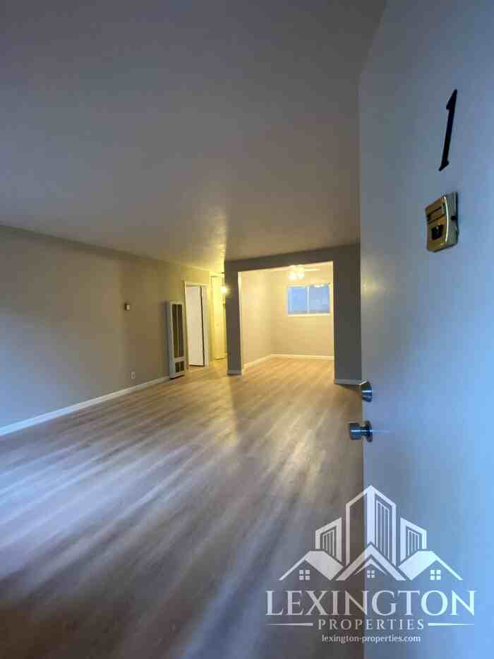 2519 F St #1 - Photo 2 of 17