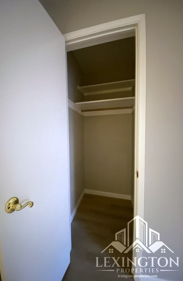 2519 F St #1 - Photo 4 of 17