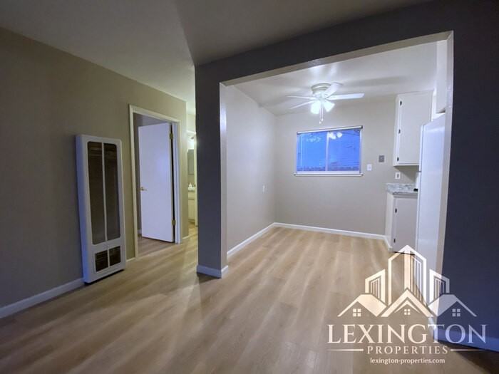 2519 F St #1 - Photo 5 of 17